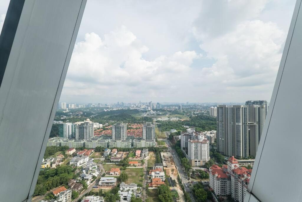 Arte Mont Kiara Duplex 4 Pax Jacuzzi Apartment Kuala Lumpur Bagian luar foto